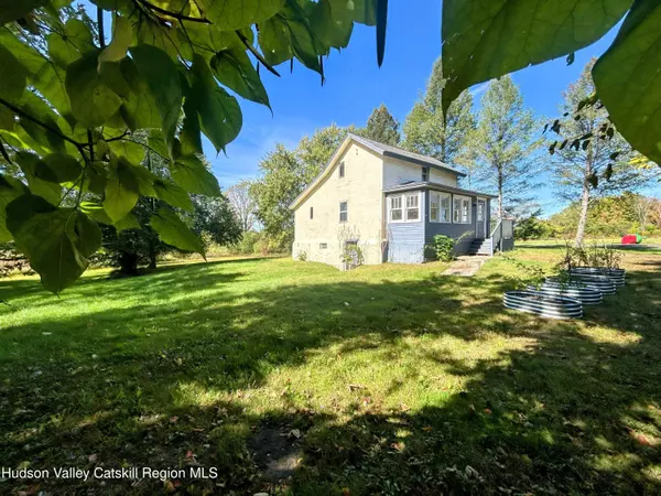 Hudson, NY 12534,1227 Route 9