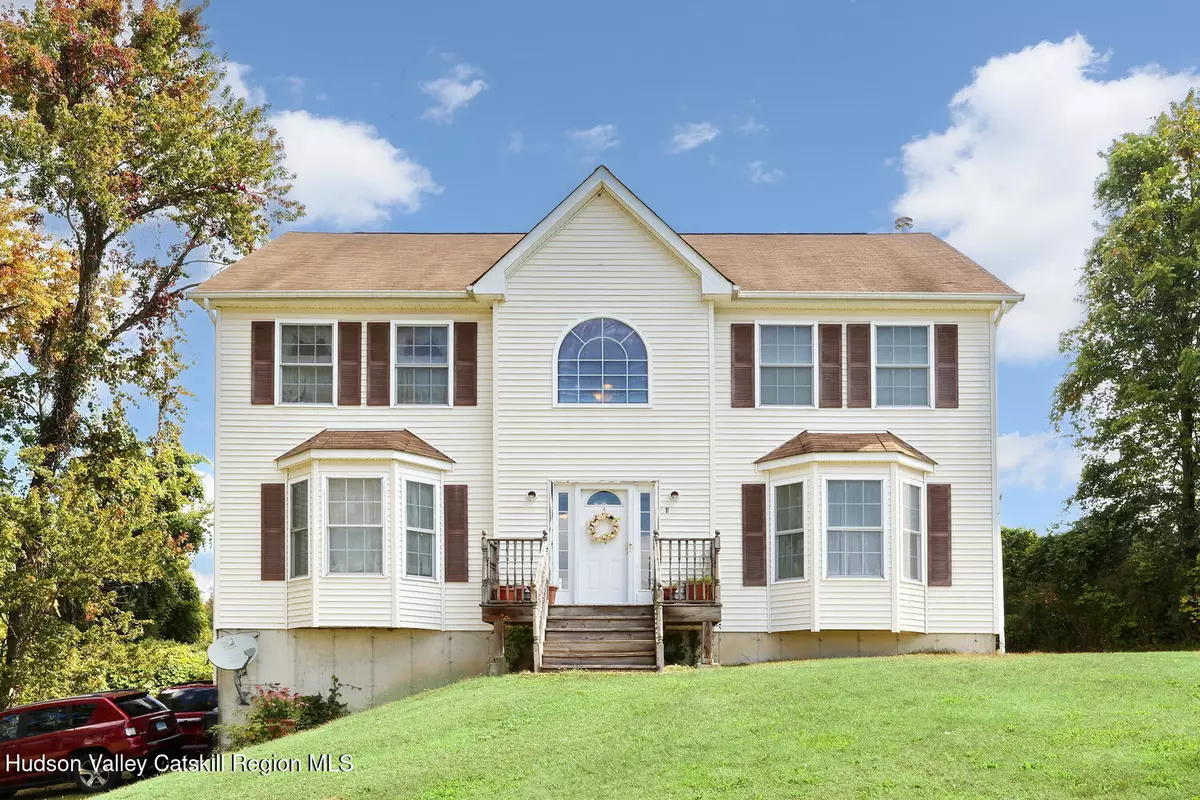 Wallkill, NY 12589,4 Cameron PL