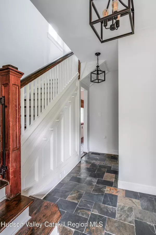 Woodstock, NY 12498,86 Rock City RD