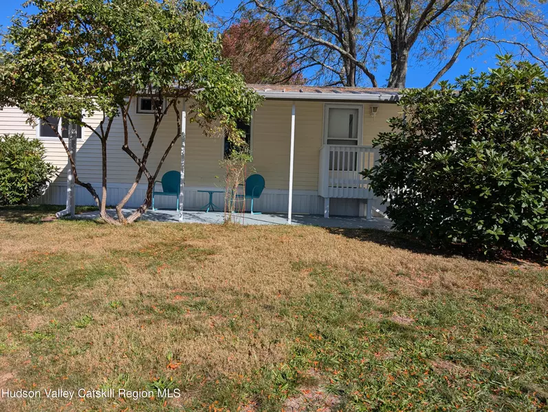 3 Orchid LN, New Paltz, NY 12561