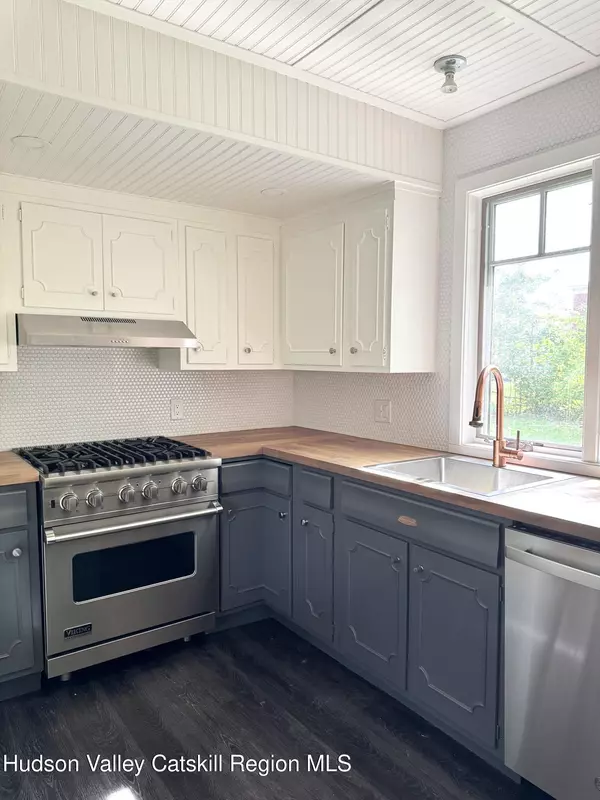 Catskill, NY 12414,3 Pruyn PL