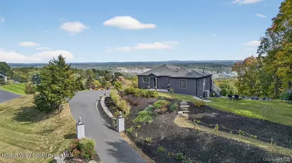 Marlboro, NY 12542,1568 Route 9w