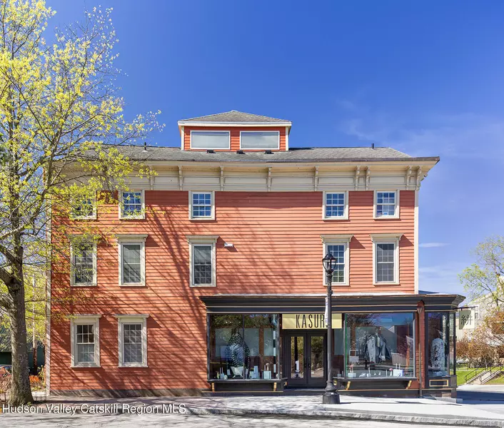 1 Warren ST, Hudson, NY 12534