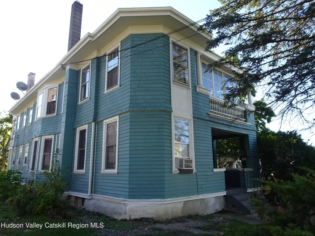 Hudson, NY 12534,823-825 Columbia #3