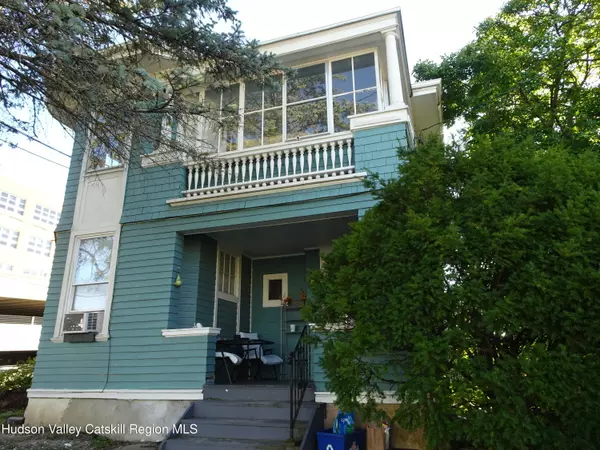 Hudson, NY 12534,823-825 Columbia #3