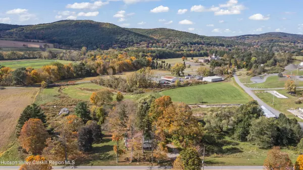Hillsdale, NY 12529,364 Yonderview RD