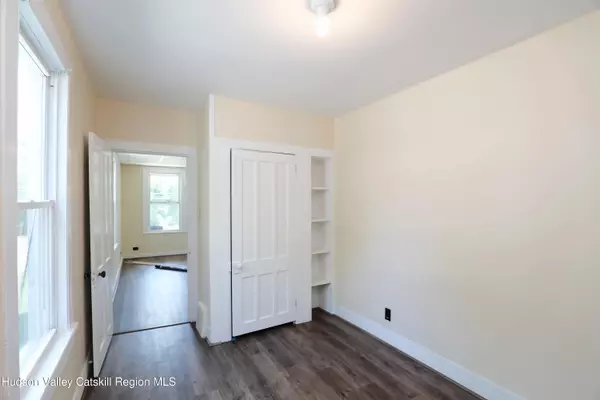 Shokan, NY 12481,2906 Route 28