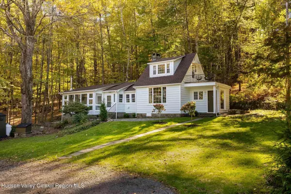 13-16 Torn Hill RD, Woodstock, NY 12409