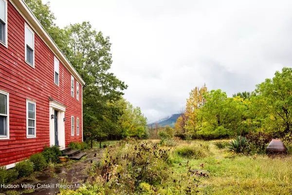 32 Mountain Camp RD, Round Top, NY 12473
