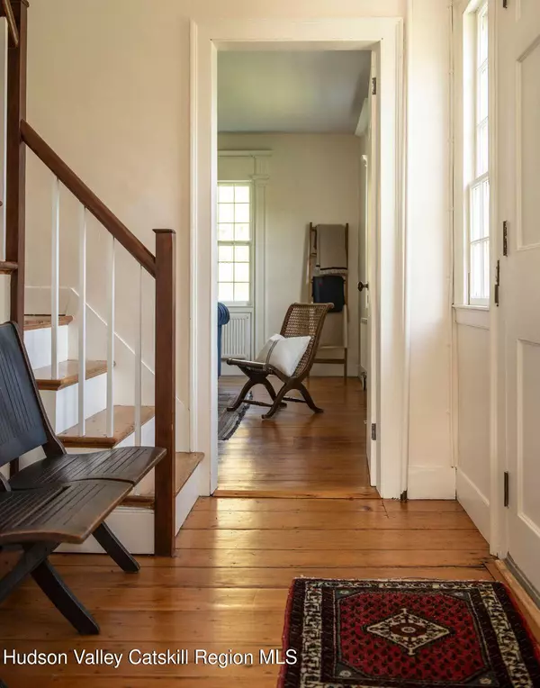 Hillsdale, NY 12529,9715 New York 22