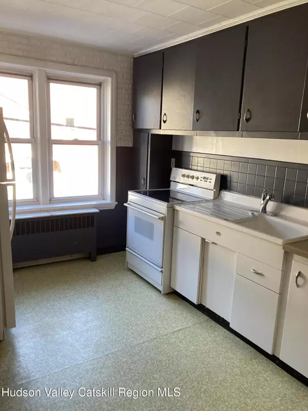 Saugerties, NY 12477,45 Livingston ST