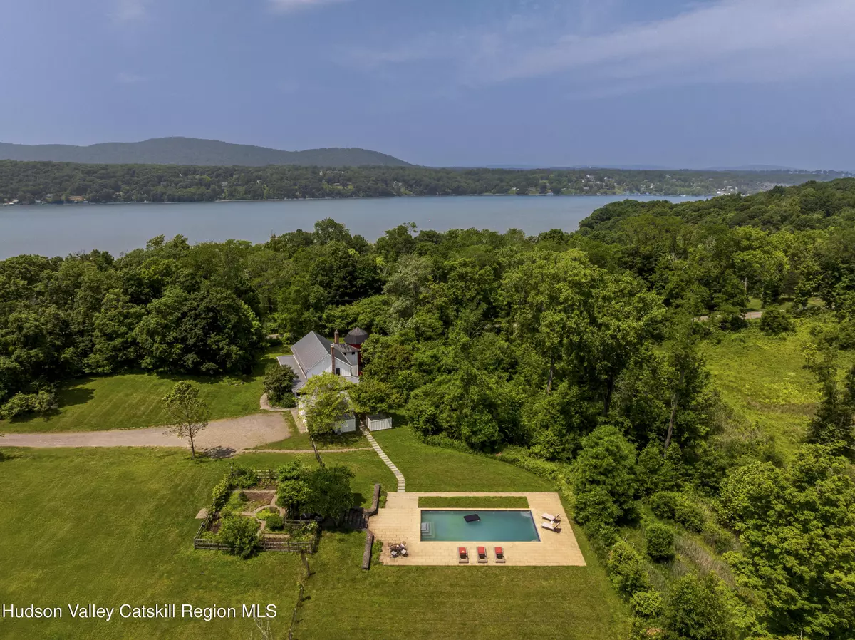 Rhinebeck, NY 12572,243 Morton RD