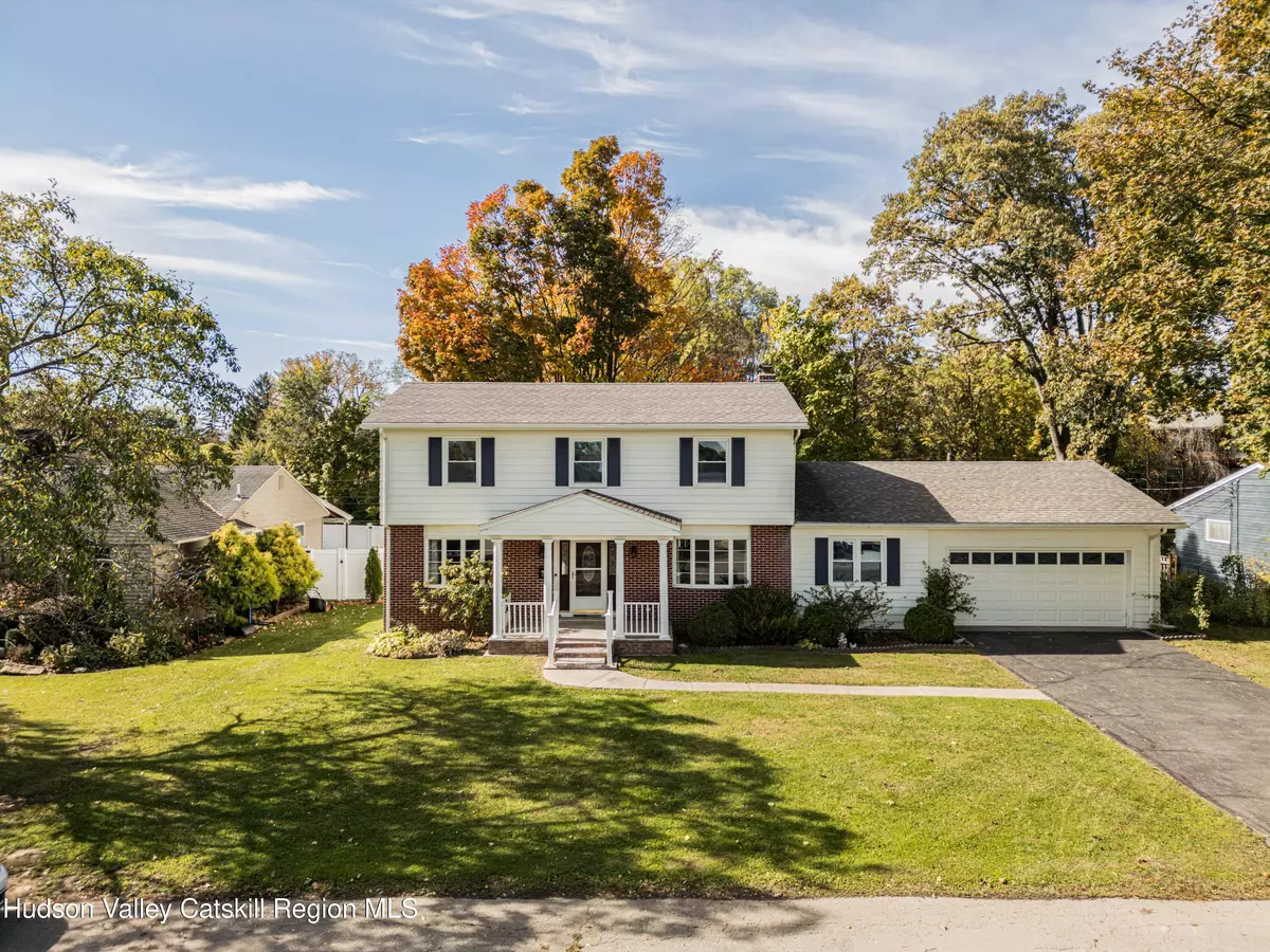 Hudson, NY 12534,25 Joslen PL