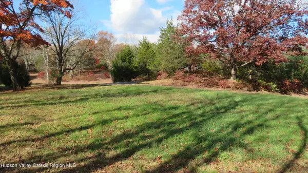 Staatsburg, NY 12580,00 N Quaker LN