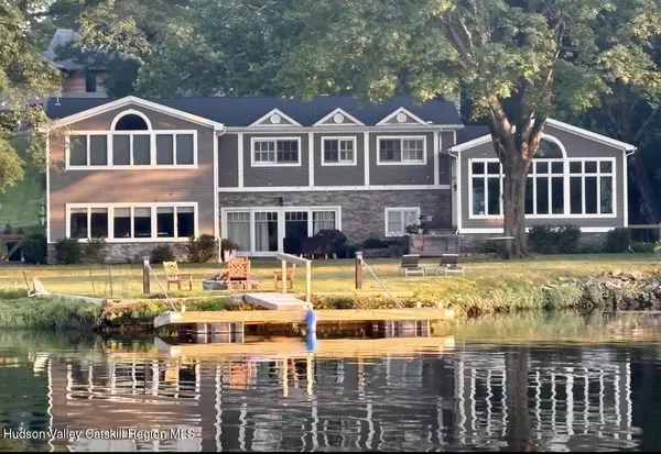 20 Ferry ST, Saugerties, NY 12477