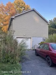 Otisville, NY 10963,7 Laura LN