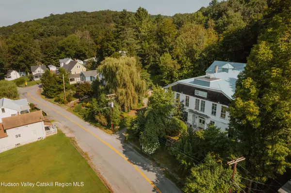 Callicoon, NY 12723,48 Upper Main ST