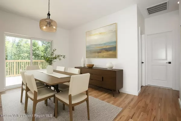 New Paltz, NY 12561,334 N Ohioville RD