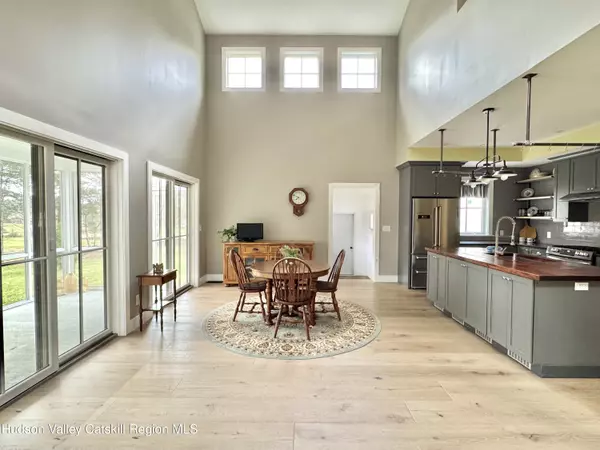 Greenville, NY 12083,674 Sunny Hill RD