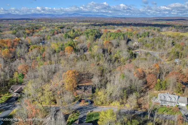 Athens, NY 12015,71 Derrick Von Brummel CIR