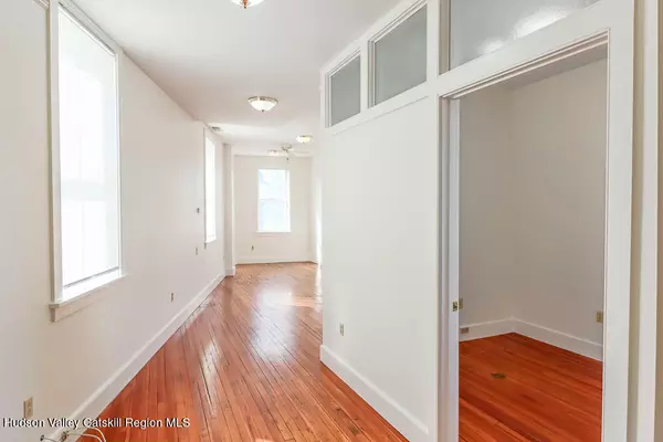 Chatham, NY 12037,1 Main ST #2