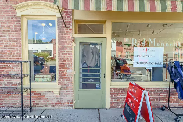 Chatham, NY 12037,1 Main ST #1