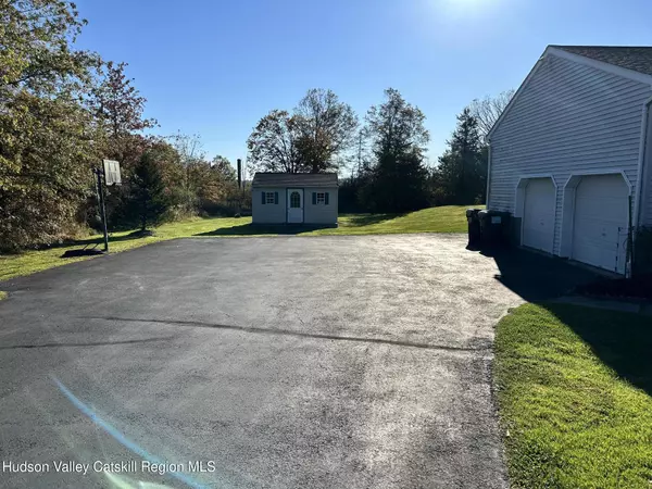 New Paltz, NY 12561,6 High Ridge RD