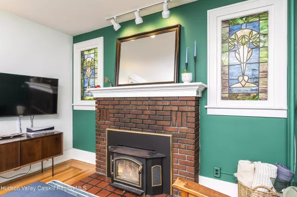 Albany, NY 12208,40 Forest AVE