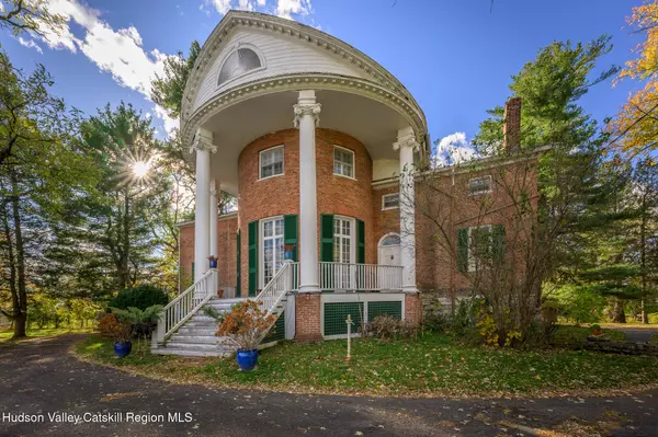 14 Fabiano BLVD, Hudson, NY 12534