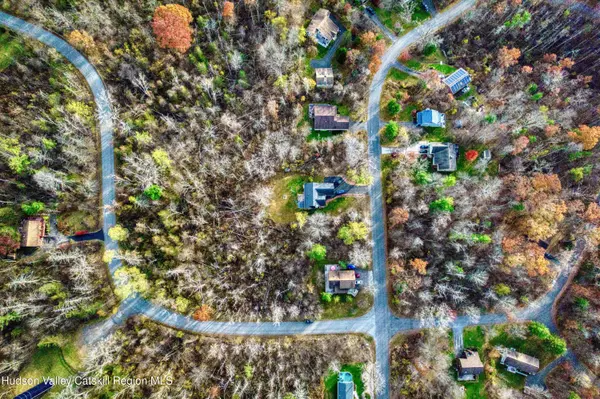 Athens, NY 12015,910 Sleepy Hollow RD