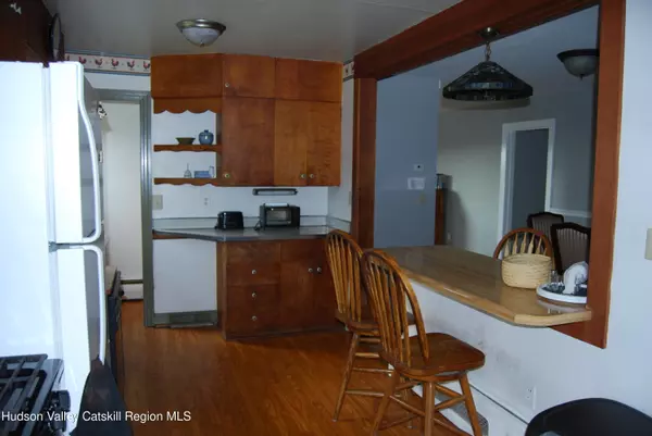 7 Harmon Heights RD, Chatham, NY 12037