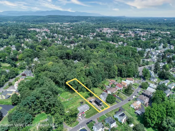 Kingston, NY 12401,139 Linderman AVE