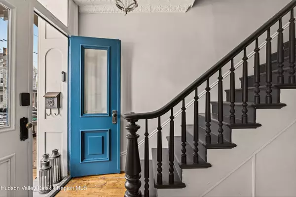 Hudson, NY 12534,19 8th ST