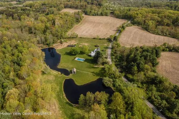 Valatie, NY 12184,433 Rapp RD