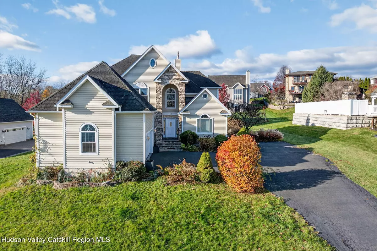 Saugerties, NY 12477,67 Latham Circle CIR