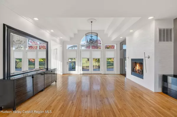 Saugerties, NY 12477,67 Latham Circle CIR