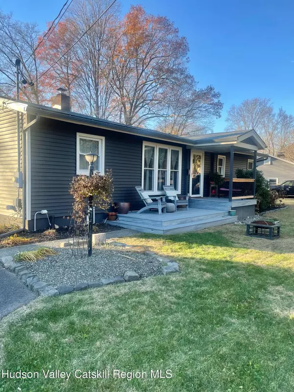 Rhinebeck, NY 12572,15 Closs DR