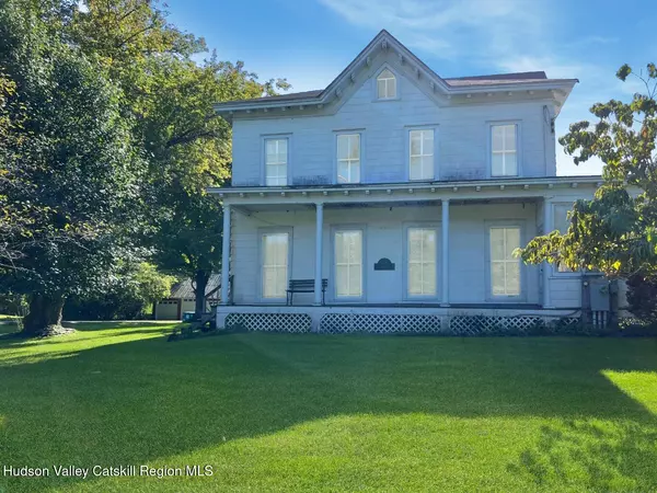 60 Anthony ST, Hillsdale, NY 12529