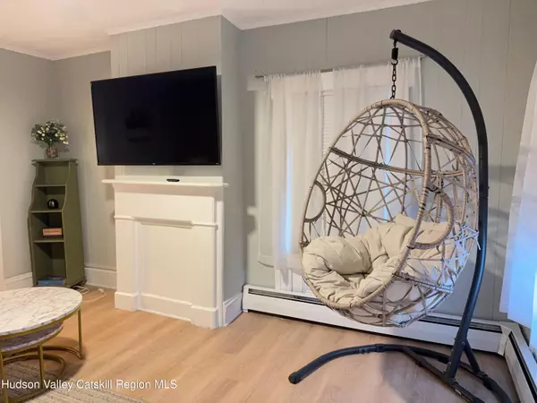 Saugerties, NY 12477,95-97 Livingston ST