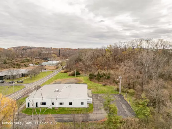 Hudson, NY 12534,309 Power AVE