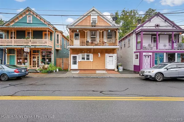 Rosendale, NY 12472,423 Main ST