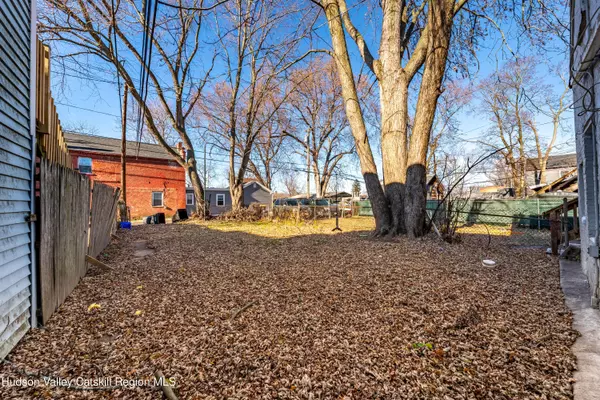 Troy, NY 12180,677 2nd AVE