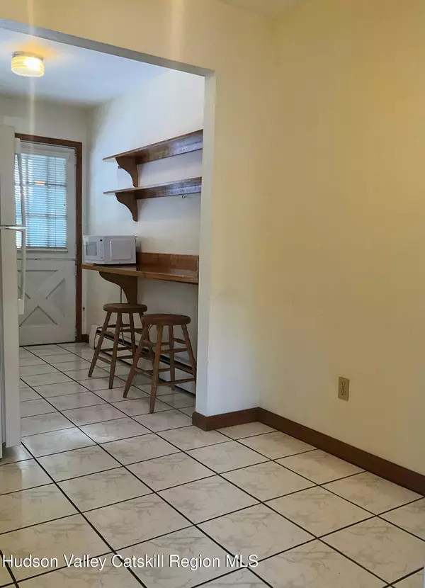 New Paltz, NY 12561,3-3 Huguenot ST