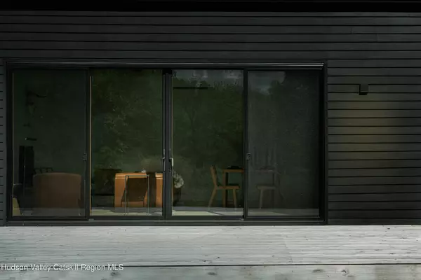 Saugerties, NY 12477,3 Schoolhouse RD