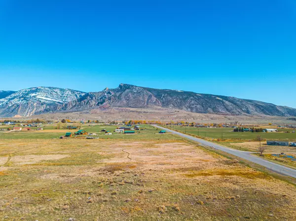 Cody, WY 82414,699 Southfork Rd