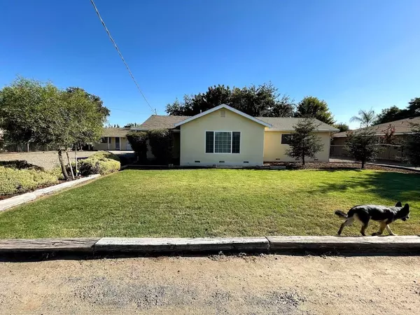 6713 Avenue 424, Dinuba, CA 93618