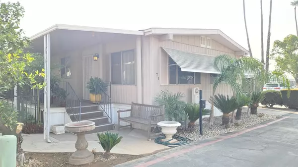 105 W Herndon Avenue Unit SPC71, Pinedale, CA 93650