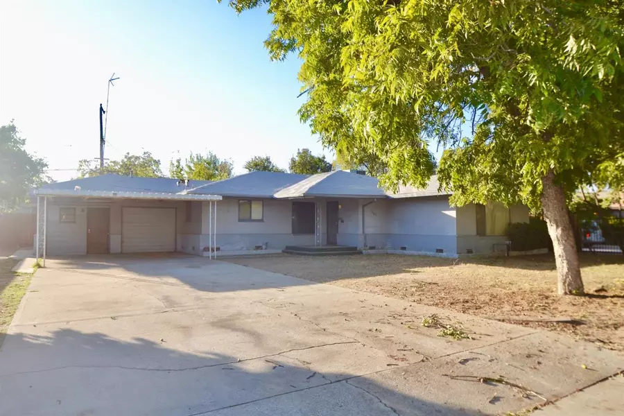 3963 N Palm Avenue, Fresno, CA 93704