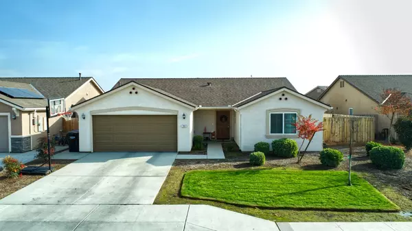 Dinuba, CA 93618,712 Tulip Circle