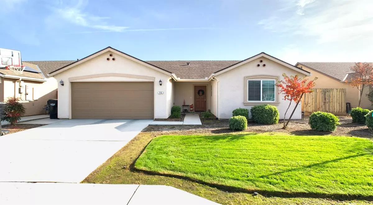 Dinuba, CA 93618,712 Tulip Circle